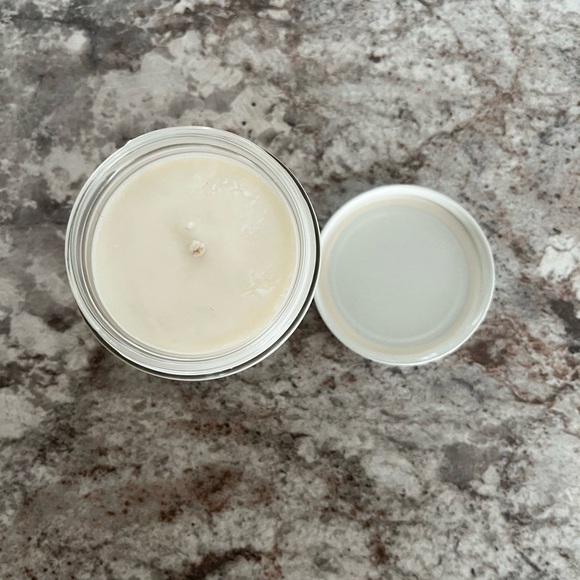 New! Land of Daughters Candle - Picture 4 of 6